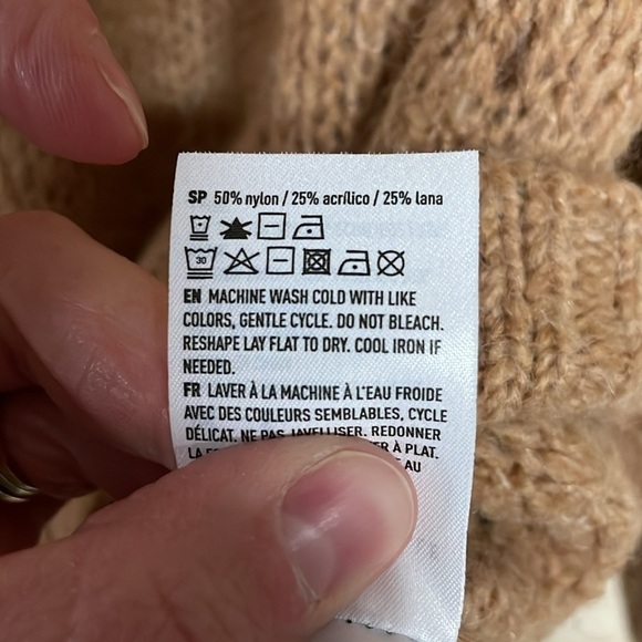 American Eagle size small tan sweater hoodie - Picture 5 of 7